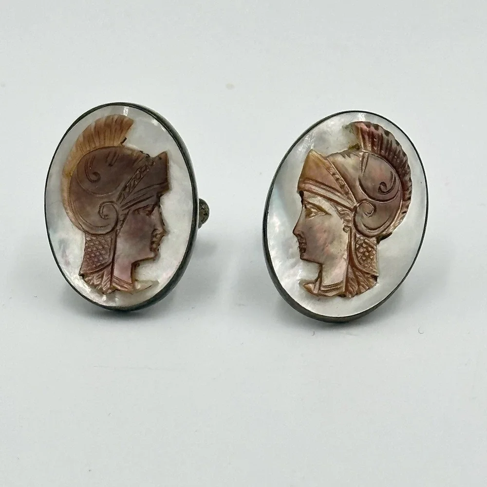 Vintage Mid-century MOP Abalone Cameo Roman Warrior/Centurion Cufflinks Preowned